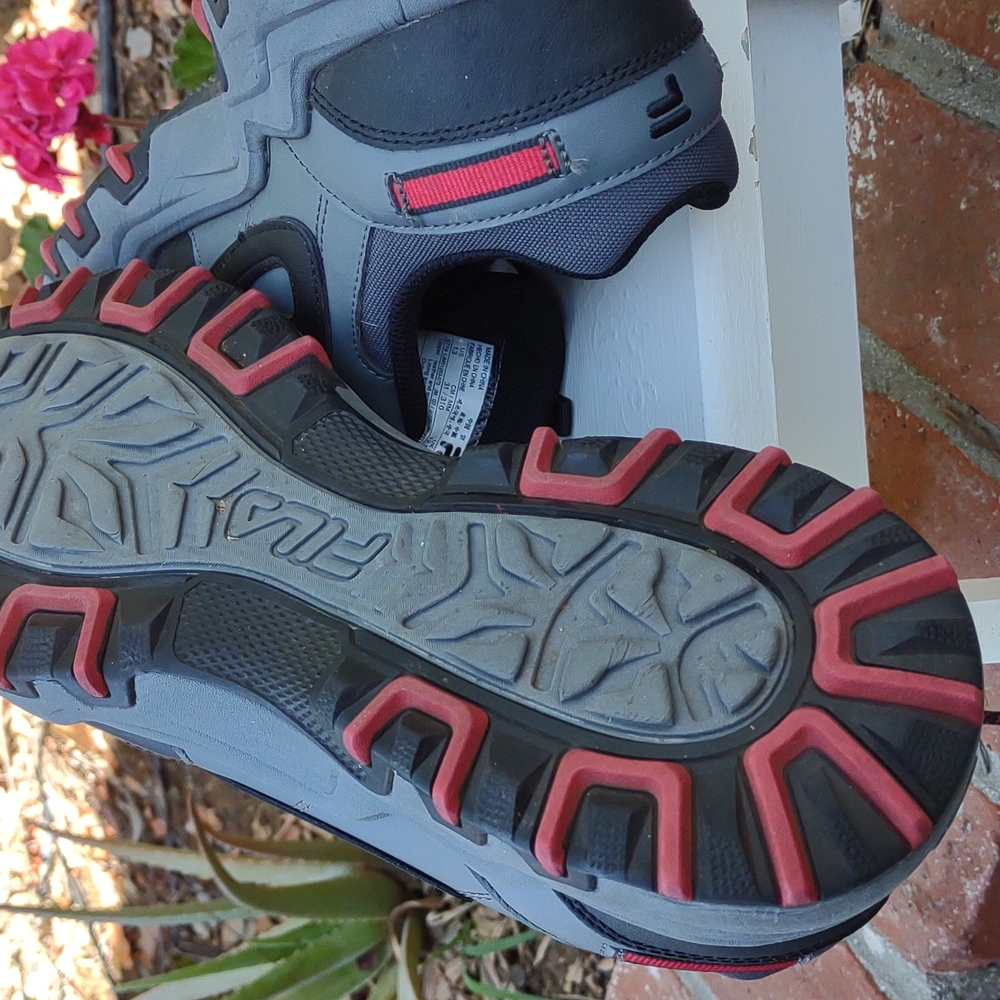 Fila Sneakers Gray and Black 13 - Picture 8 of 10